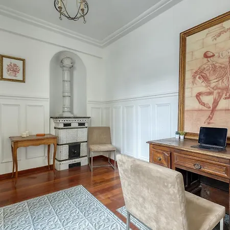 Bohemian & Authentic Parisian Flat - 07 Paříž