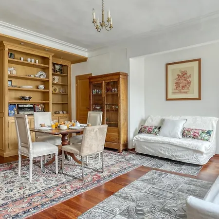 Bohemian & Authentic Parisian Flat - 07 * 파리